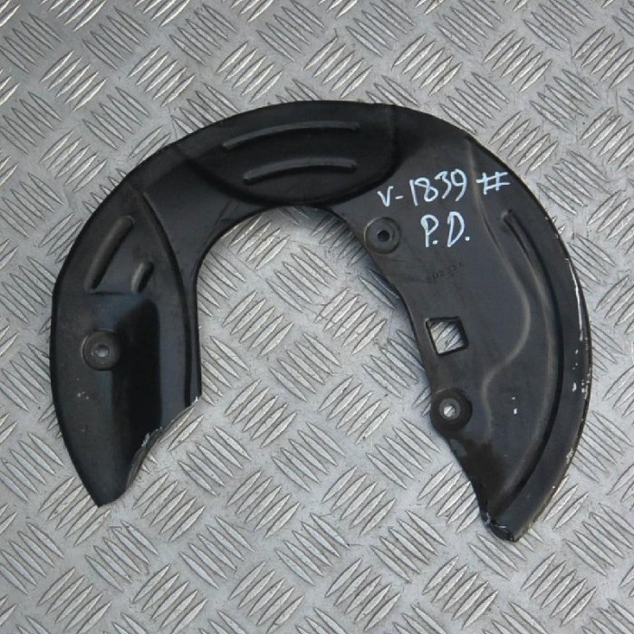 Protecție disc de fr&acirc;nă dreapta față CHEVROLET CAMARO 2015 OEM: R14233A 2207726