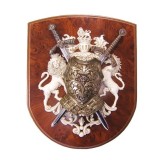 Panoplie cu Blazon ?i Set de Deschis Scrisori (T518) &ndash; Elegan?? ?i Autoritate