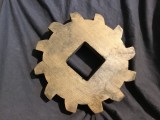 Arta / Traditie / Design - Roata dintata veche din lemn realizata manual / deosebita !