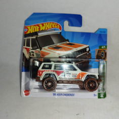 bnk jc Hot Wheels 2023 -`95 Jeep Cherokee - 176/250 TH