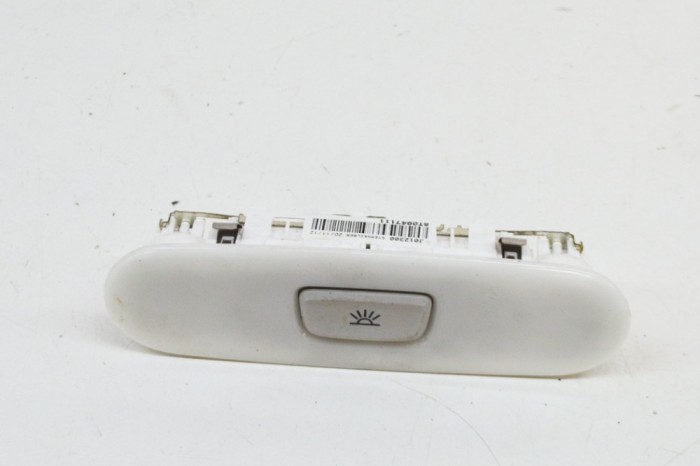 Iluminare interioară AUDI A5 8T3 2013 OEM: 8T0947111 | 14466059