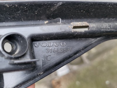 Scrumieră neagră Volvo XC90 2005 foto