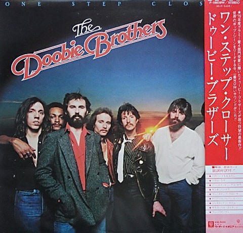 Vinil LP &quot;Japan Press&quot; The Doobie Brothers &lrm;&ndash; One Step Closer (VG++)