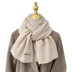 Fular moale tricotat