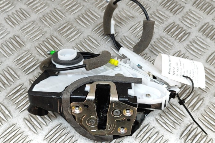 &Icirc;ncuietoare ușă st&acirc;nga față TOYOTA YARIS _P21_ 2023 OEM: 69040-K0061 26287609