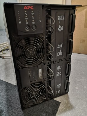 UPC APC SURT10000XI foto