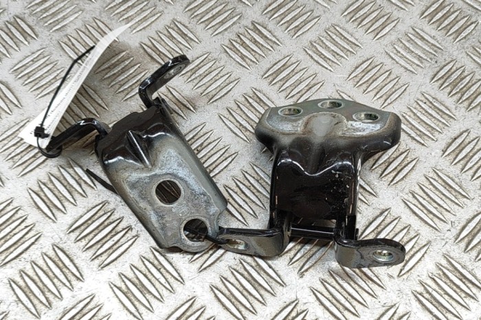Balama ușă dreapta față SSANGYONG KORANDO C300 2022 OEM: 62820-09001,62820-14000 26363427