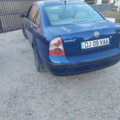 Dezmembrez Volkswagen Passat 1.9 diesel din 2001