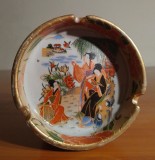 Scrumiera asiatica veche |portelan decorat cu trei Maiden