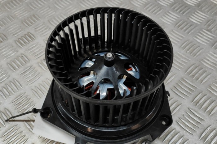 Ventilator aeroterma VW ID.5 E39 2022 OEM: 1EA820021A 23089174