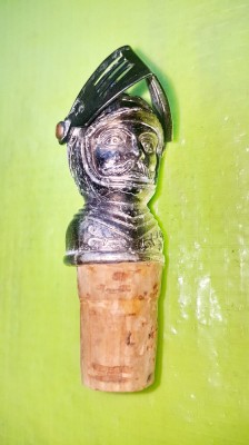 F887-I-Dopuri vechi pentru sticle de bautura alama masiva argintata si portelan. foto