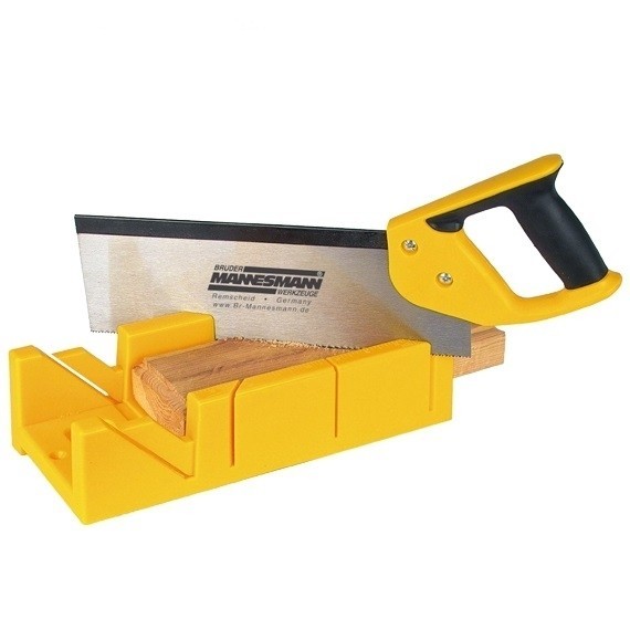 Set fierastrau si cutie de taiere la unghi Mannesmann 30182, 300 mm