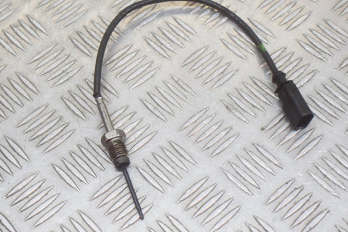 Senzor de temperatură AUDI Q7 4M 2015 OEM: 03L906088FH 13137864