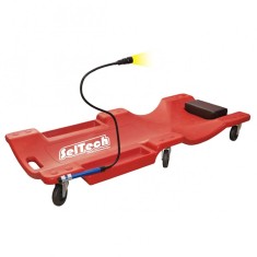 Pat pentru mecanici din plastic cu lanterna led, SelTech