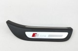 Ornament prag dreapta spate AUDI Q5 8R 2017 OEM: 8R0853376C | 32029777