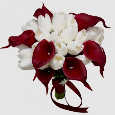Buchet de flori elegant cu Lalele Albe si Cale Bordo foto