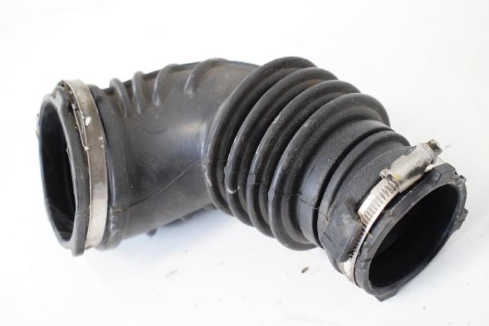 Furtun AUDI A4 8K2, B8 2013 OEM: 06H129629E 3921563