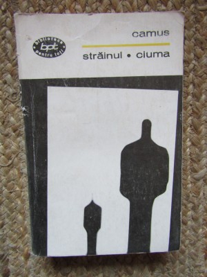 Camus - Strainul. Ciuma, 1968 foto