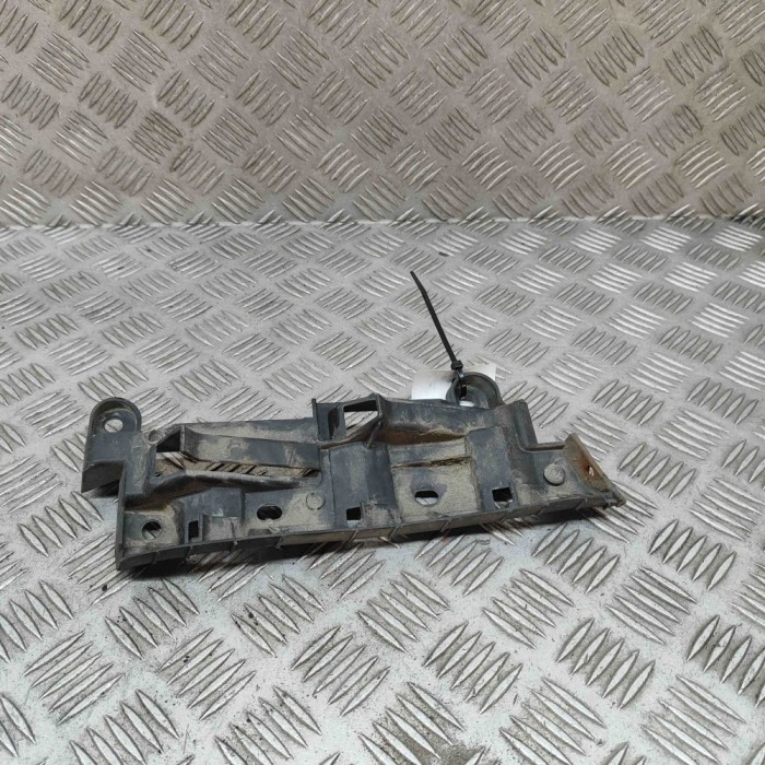Suport bara de protecție st&acirc;nga spate VW CADDY III Variant 2KB, 2KJ, 2CB, 2CJ 2014 OEM: 2K0807393 28592312