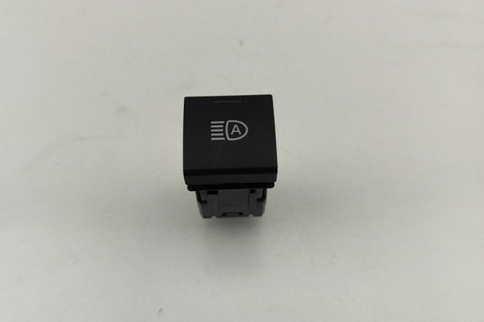 Comutator TOYOTA C-HR _X2_, _H2_ 2023 OEM: 84153-02060 30906995