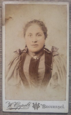 Portret de tanara doamna// CDV colorizat, W. Oppelt Bucuresci foto