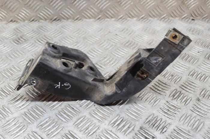 AUDI A8 D3 4E2, 4E8 2007 OEM: 4E0853913C SKU: 14733241