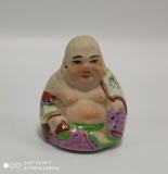 Figurina bibelou din portelan mat, Buddha razand, obiect feng-shui-