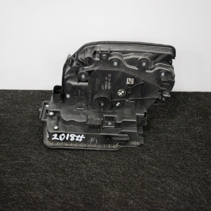 &Icirc;ncuietoare ușă dreapta față BMW X1 F48 2016 OEM: 7281934 2735936