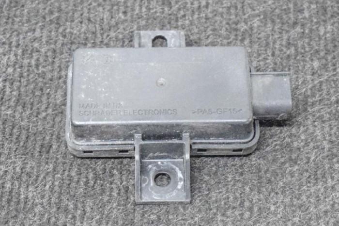 Modul de control presiune anvelope MERCEDES-BENZ A W176 2015 OEM: A0009003704,MRXMC34MA4,A0009020417,2546A-MC34MA4,A0009017803 11235153