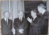 Alec Douglas-Home, Dean Rusk, Maurice Couve de Murville, Herr Schroeder/ foto