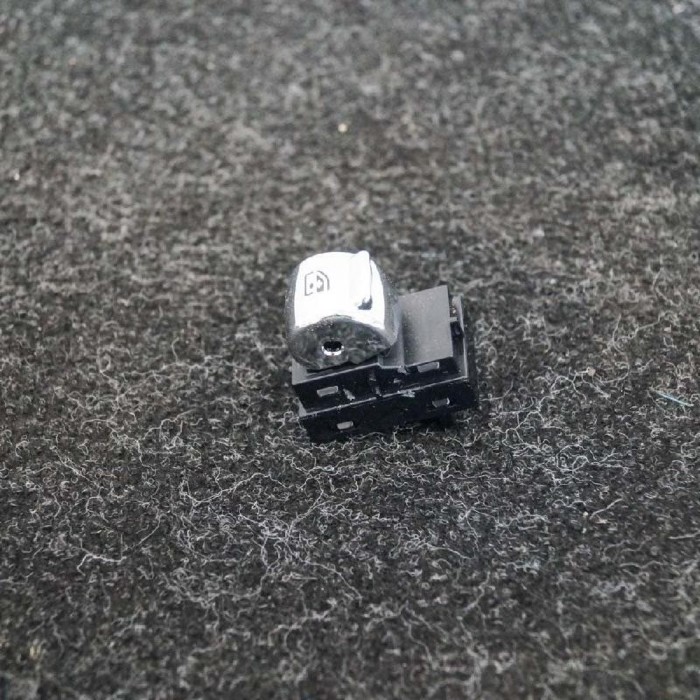 Buton geam ușă dreapta față MINI COUNTRYMAN R60 2017 OEM: 9354866 | 2479413