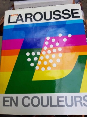 Petit Larousse en Couleurs foto