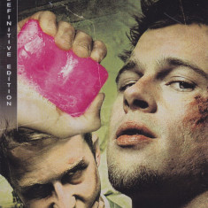 DVD: Figt Club ( Editie colectionar = 2 discuri in metal box , cu: Brad Pitt )