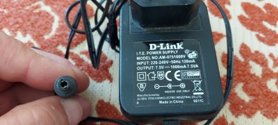 ALIMENTATOR LA 7,5V- 1000 mA foto