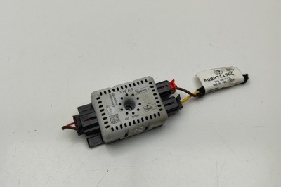 Amplificator de antena VW GOLF VII 5G1, BQ1, BE1, BE2 2017 OEM: 5Q0035570,5G0971175C | 30293794 foto