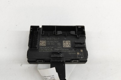 AUDI A4 Avant 8W2, B9 2023 OEM: 4M0959792P,A2C7849260200 SKU: 24927679 foto