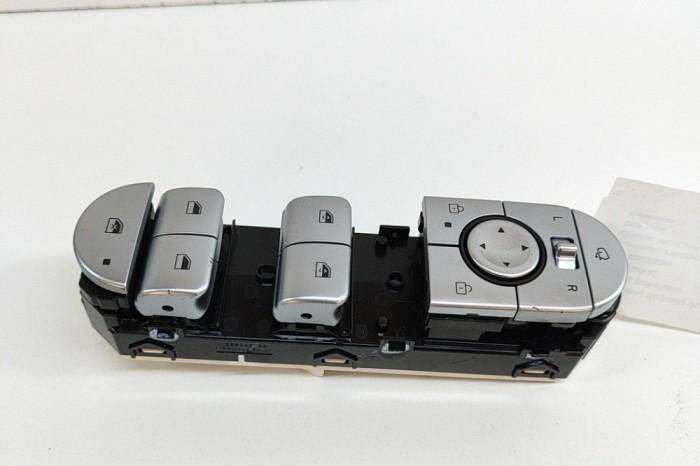 Buton geam ușă dreapta față HYUNDAI IONIQ 5 NE 2020 OEM: 93571-GI850LS5 26558290