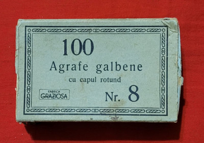 Agrafe galbene cu capul rotund - fabrica GRAZIOSA - cutie de colectie anii 1930 foto