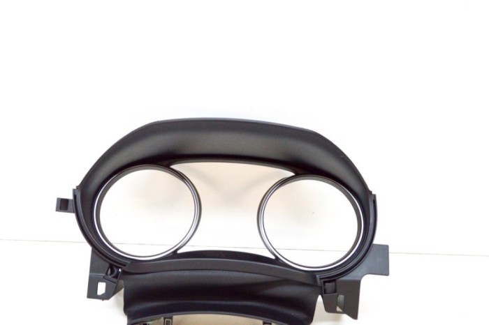 Ornament ceas de bord NISSAN QASHQAI II J11, J11_ 2020 OEM: 682S1-4EA0A,68240-4EA0A | 13596989