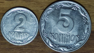 Ucraina - set de colectie - 2+5 Kopiikas / Kopiiok / Copeici 1993 + 1992 - aunc foto