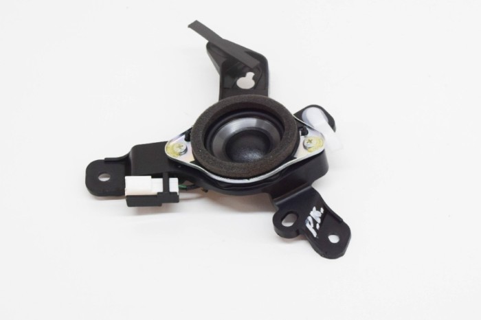 Difuzor ușă st&acirc;nga față LEXUS RX _L1_ 2009 OEM: 86160-0E110 11471865