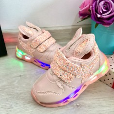 Adidasi roz cu lumini LED si urechi cu scai pt fetite 21 22 cod 0765 foto