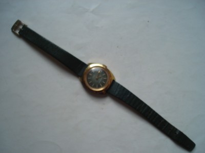 Ceas de dame mecanic Timex defect foto