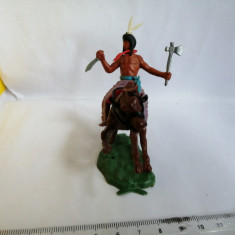 bnk jc Figurina de plastic - indian calare - Hong Kong - copie dupa Timpo