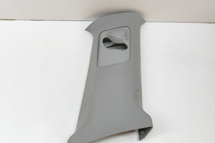 Ornament st&acirc;lp B dreapta TESLA MODEL Y 2023 OEM: 1626929-01-C 22266936
