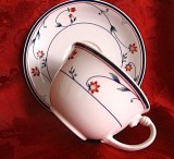 SET CEAI CEASCA CU FARFURIE PORTELAN ROYAL MODEL SCARLET