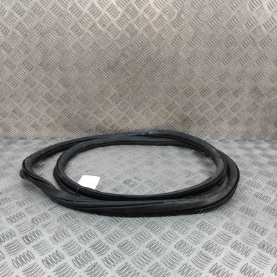 Garnitura ușă dreapta spate AUDI Q4 SUV F4B 2023 OEM: 89A833722 foto