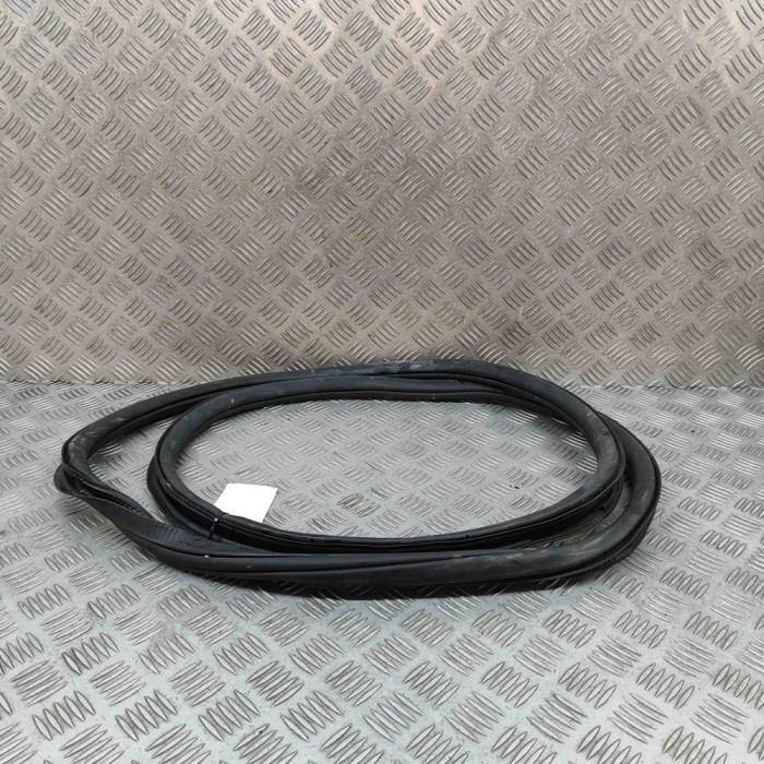 Garnitura ușă dreapta spate AUDI Q4 SUV F4B 2023 OEM: 89A833722