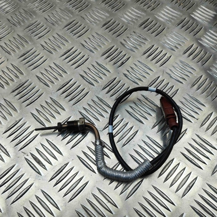 Senzor de temperatură gaze de eșapament VW MULTIVAN T7 STM, STN 2024 OEM: 05E906088L | 32578298