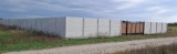 Vand teren intravilan imprejmuit cu card beton, cu fantana 82 m Cihei